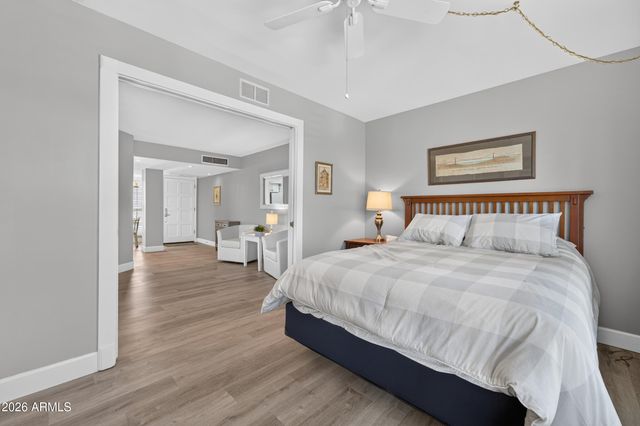 5102 N 31ST Place 433, Phoenix, AZ 85016