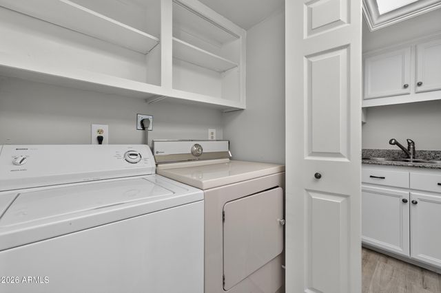 5102 N 31ST Place 433, Phoenix, AZ 85016