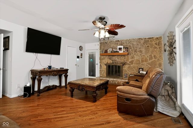 2009 Caribbean Drive, Indianapolis, IN 46219