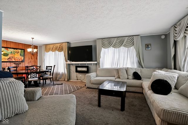 2009 Caribbean Drive, Indianapolis, IN 46219