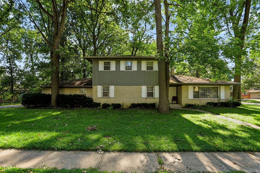 2009 Caribbean Drive, Indianapolis, IN 46219