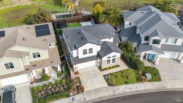 1843 Bella Vista Way, Santa Rosa, CA 95403