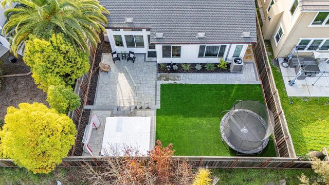 1843 Bella Vista Way, Santa Rosa, CA 95403