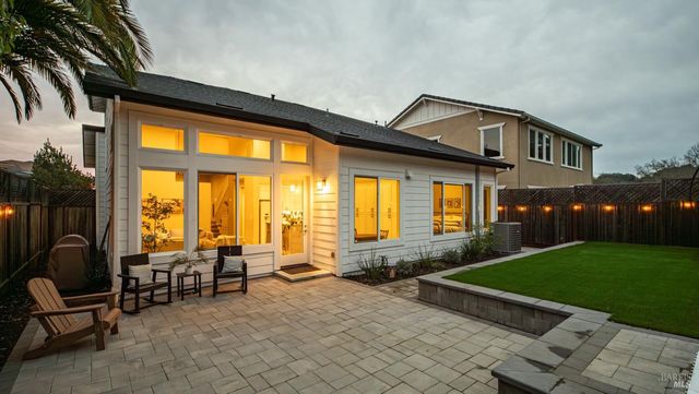 1843 Bella Vista Way, Santa Rosa, CA 95403