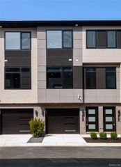 1174 Smart Town Drive, Dearborn, MI 48126