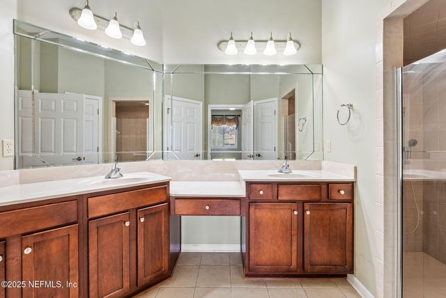 3836 LA VISTA Circle, Jacksonville, FL 32217