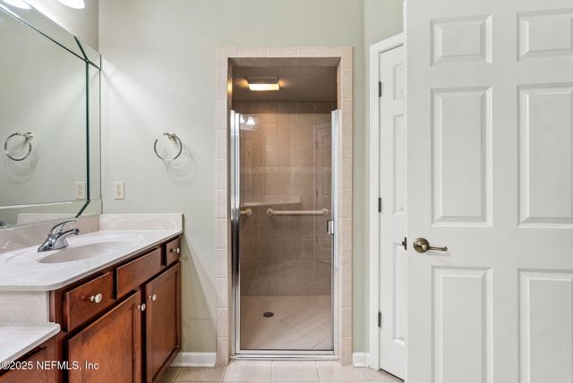 3836 LA VISTA Circle, Jacksonville, FL 32217