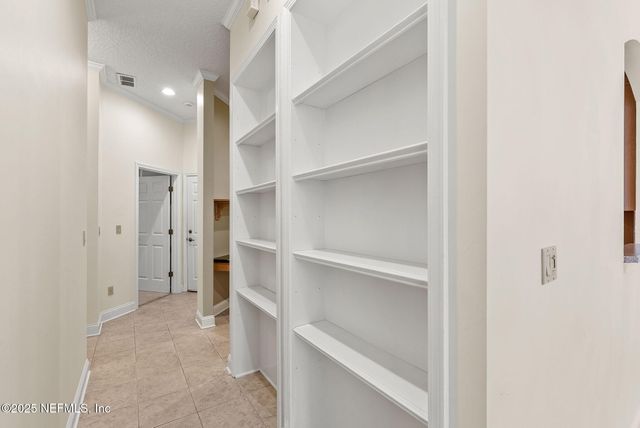 3836 LA VISTA Circle, Jacksonville, FL 32217