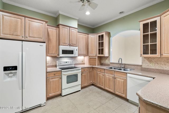 3836 LA VISTA Circle, Jacksonville, FL 32217