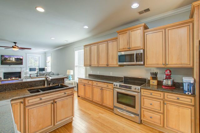 214 Clouter Creek Drive, Charleston, SC 29492