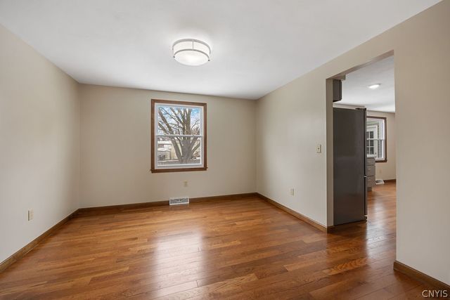 4957 Look Kinney Circle, Clay, NY 13088