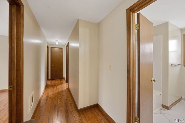 4957 Look Kinney Circle, Clay, NY 13088