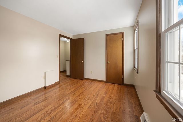 4957 Look Kinney Circle, Clay, NY 13088