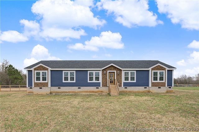 9109 Chickenfoot Road, St Pauls, NC 28384