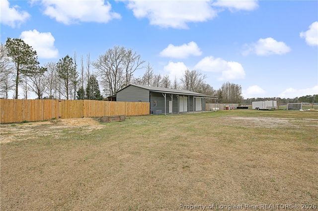 9109 Chickenfoot Road, St Pauls, NC 28384