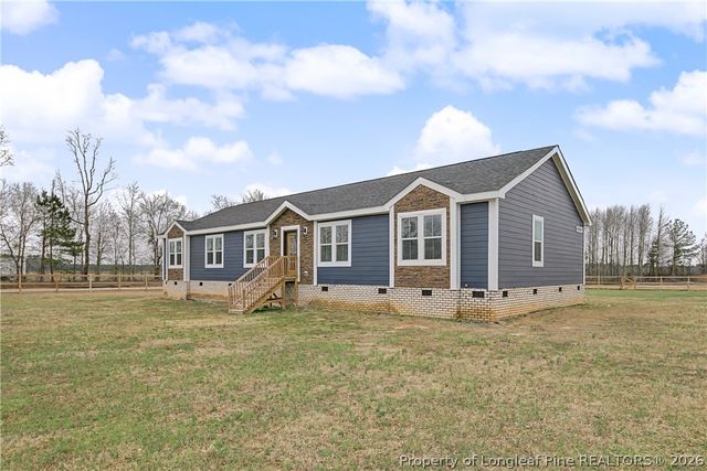 9109 Chickenfoot Road, St Pauls, NC 28384