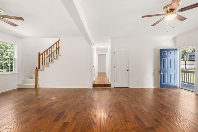 1808 Hidden Harbor Road, Hixson, TN 37343