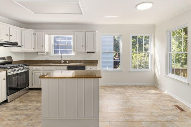 1808 Hidden Harbor Road, Hixson, TN 37343