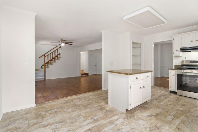 1808 Hidden Harbor Road, Hixson, TN 37343