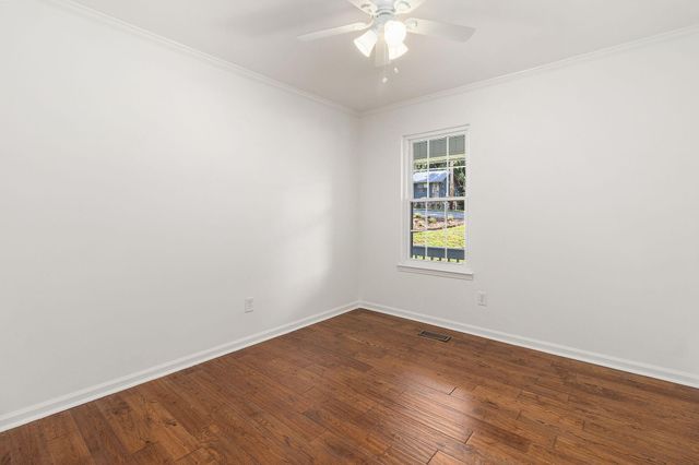 1808 Hidden Harbor Road, Hixson, TN 37343