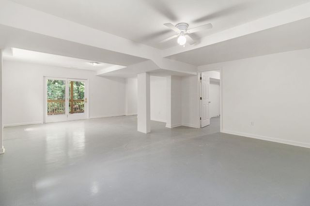 1808 Hidden Harbor Road, Hixson, TN 37343