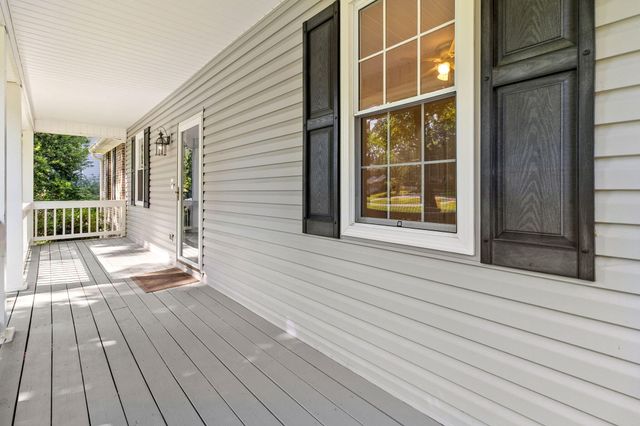 1808 Hidden Harbor Road, Hixson, TN 37343