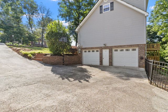 1808 Hidden Harbor Road, Hixson, TN 37343