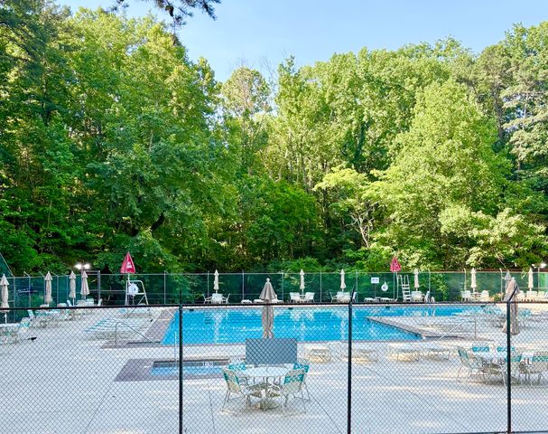 1808 Hidden Harbor Road, Hixson, TN 37343