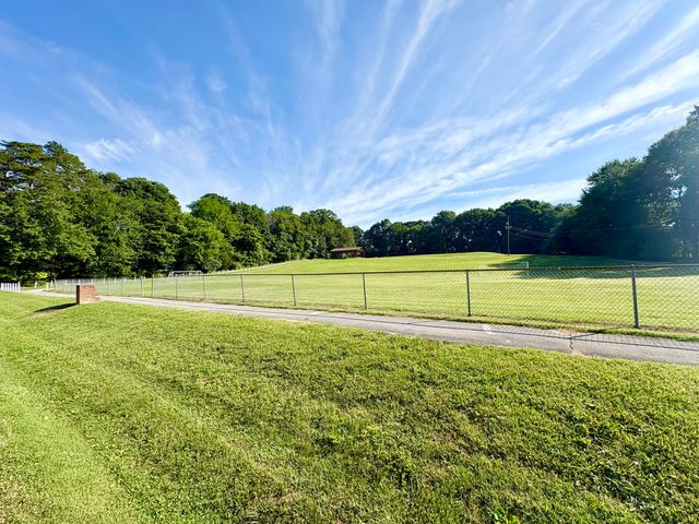 1808 Hidden Harbor Road, Hixson, TN 37343