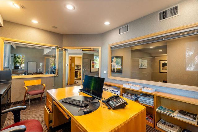 181 Civic Drive 1, Palm Springs, CA 92262