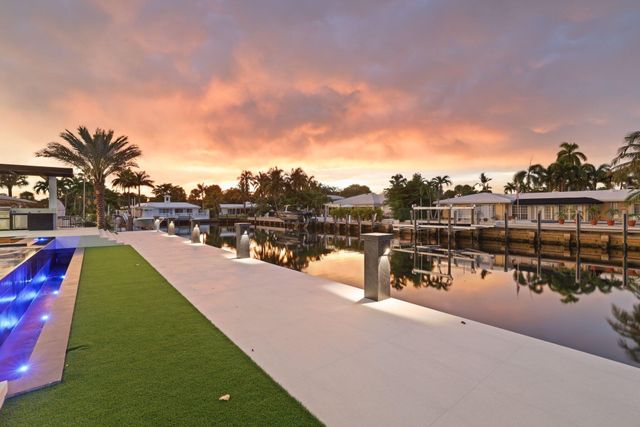 2825 NE 27TH Street, Fort Lauderdale, FL 33306