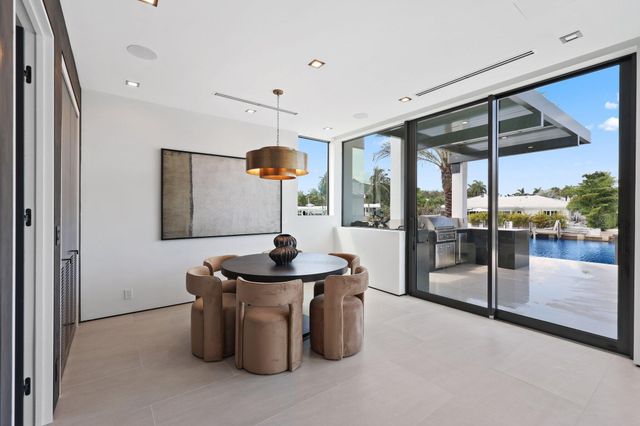 2825 NE 27TH Street, Fort Lauderdale, FL 33306