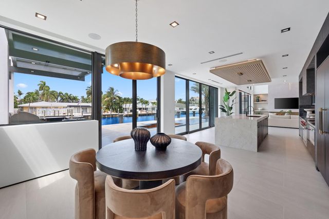 2825 NE 27TH Street, Fort Lauderdale, FL 33306