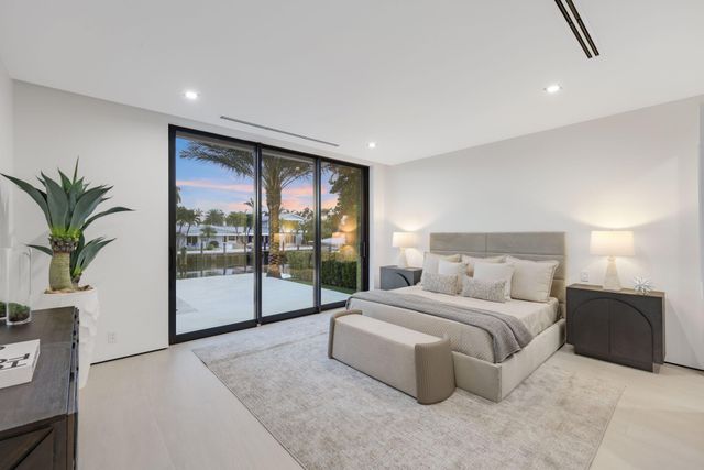 2825 NE 27TH Street, Fort Lauderdale, FL 33306