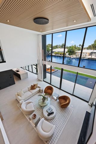 2825 NE 27TH Street, Fort Lauderdale, FL 33306