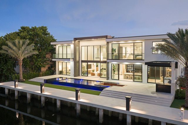 2825 NE 27TH Street, Fort Lauderdale, FL 33306