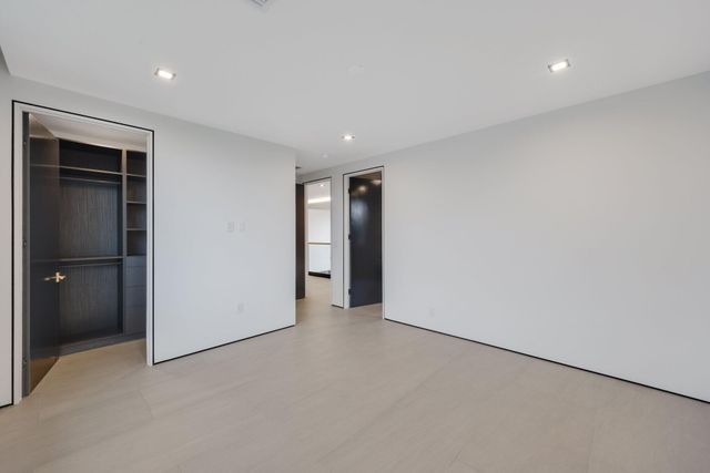 2825 NE 27TH Street, Fort Lauderdale, FL 33306