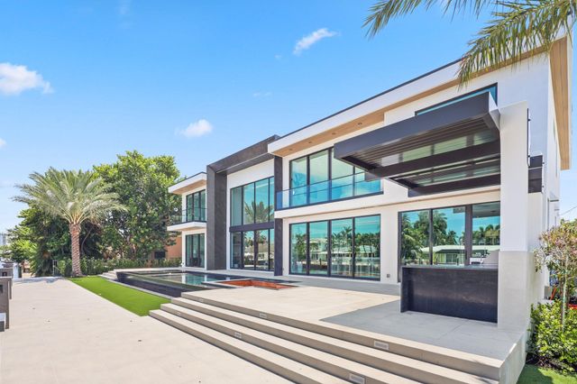 2825 NE 27TH Street, Fort Lauderdale, FL 33306