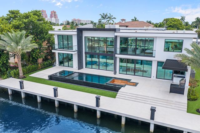 2825 NE 27TH Street, Fort Lauderdale, FL 33306