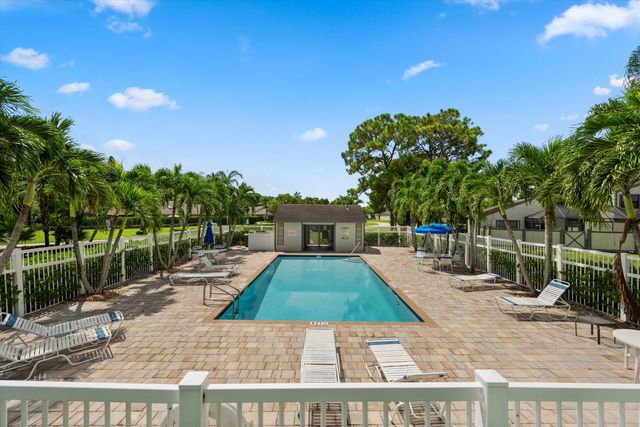 2515 Bedford Mews Drive, Wellington, FL 33414