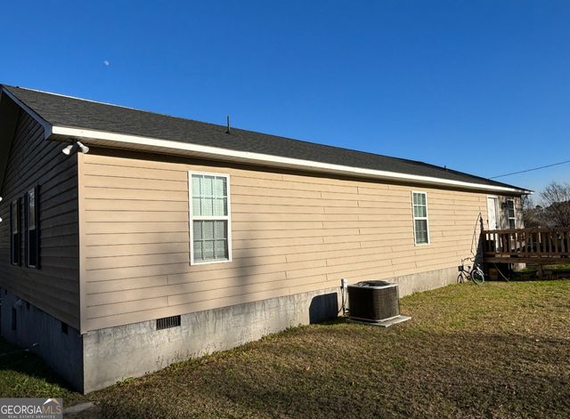 231 Advantage Lane, Swainsboro, GA 30401