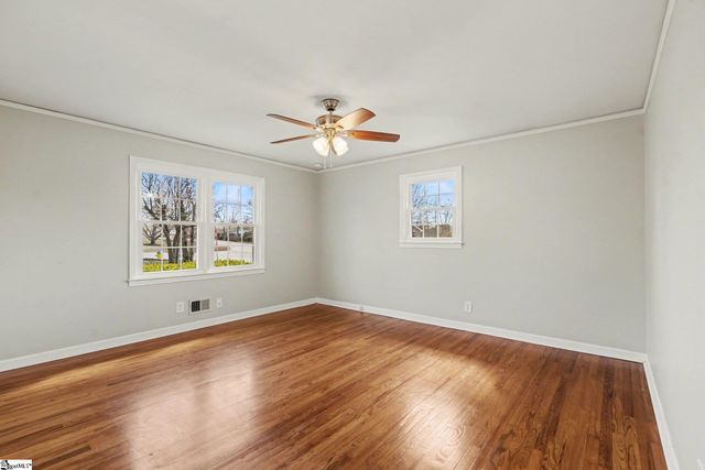 22 Woodridge Drive, Greenville, SC 29611