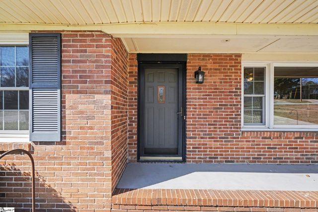 22 Woodridge Drive, Greenville, SC 29611