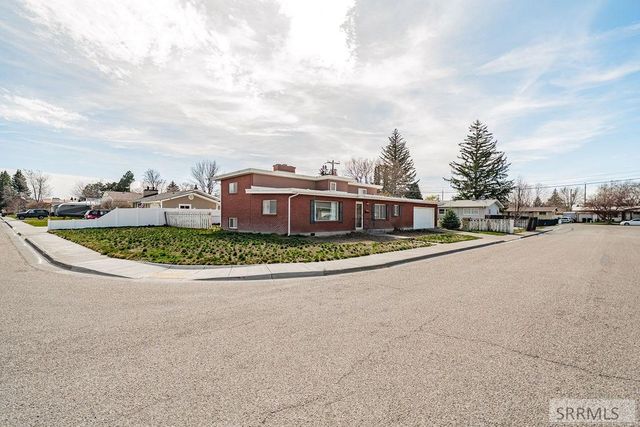 1788 Gallup Street, Idaho Falls, ID 83404