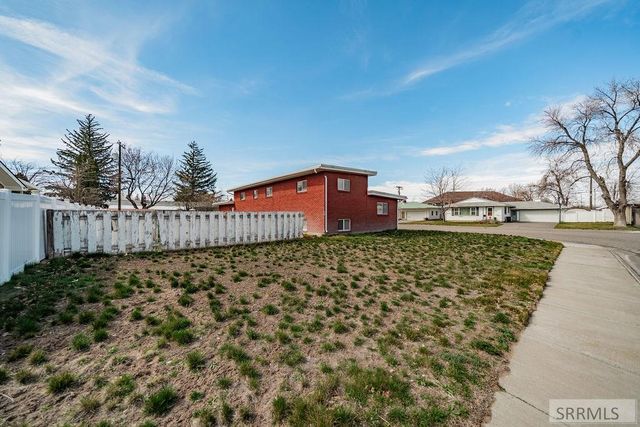 1788 Gallup Street, Idaho Falls, ID 83404