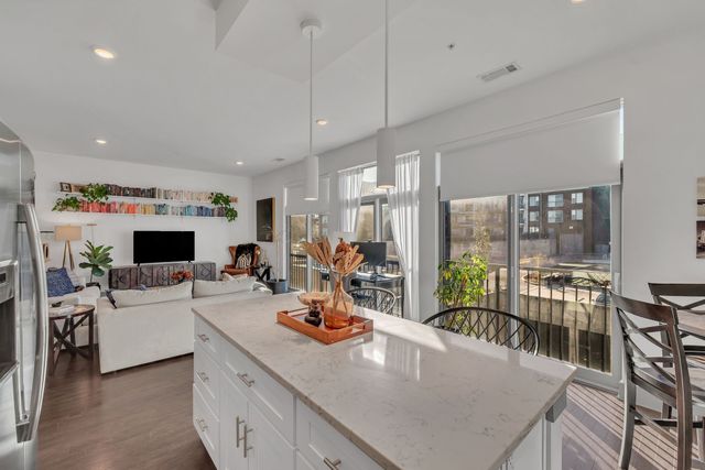 2407 8th Ave S Apt 314, Nashville, TN 37204