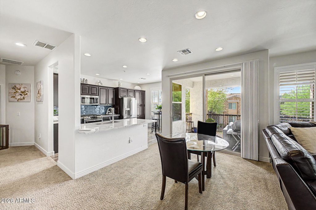 2425 W BRONCO BUTTE Trail 2059, Phoenix, AZ 85085 — photo 2
