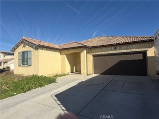 996 Forster, Hemet, CA 92543