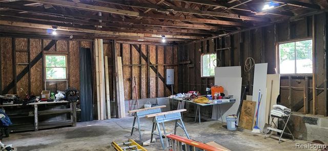 9205 Neff Road, Clio, MI 48420