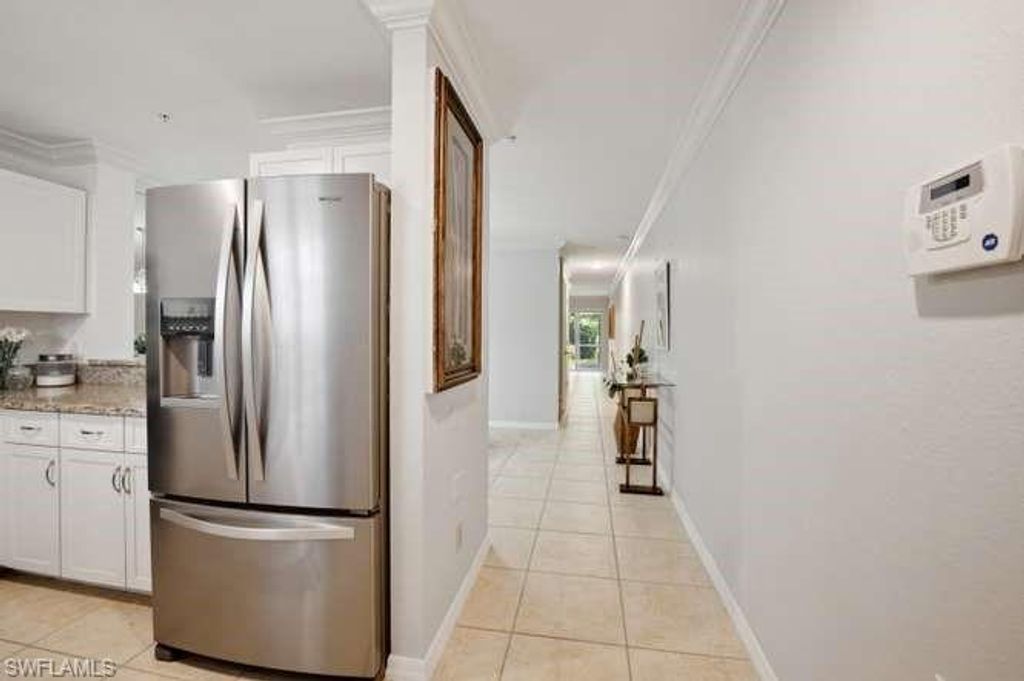 9076 Gervais CIR 405, NAPLES, FL 34120 — photo 2